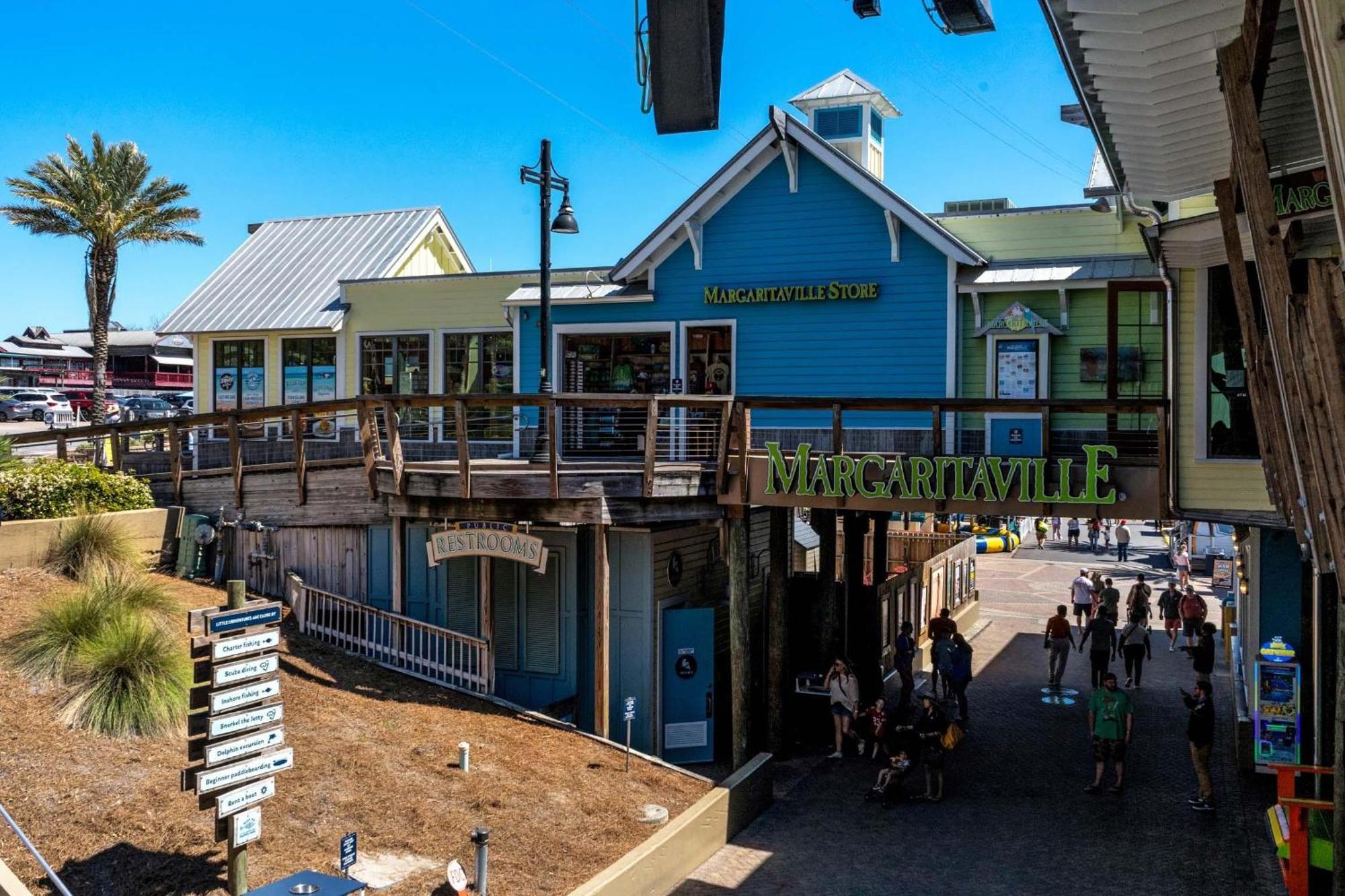 St. Martin Beachwalk 311